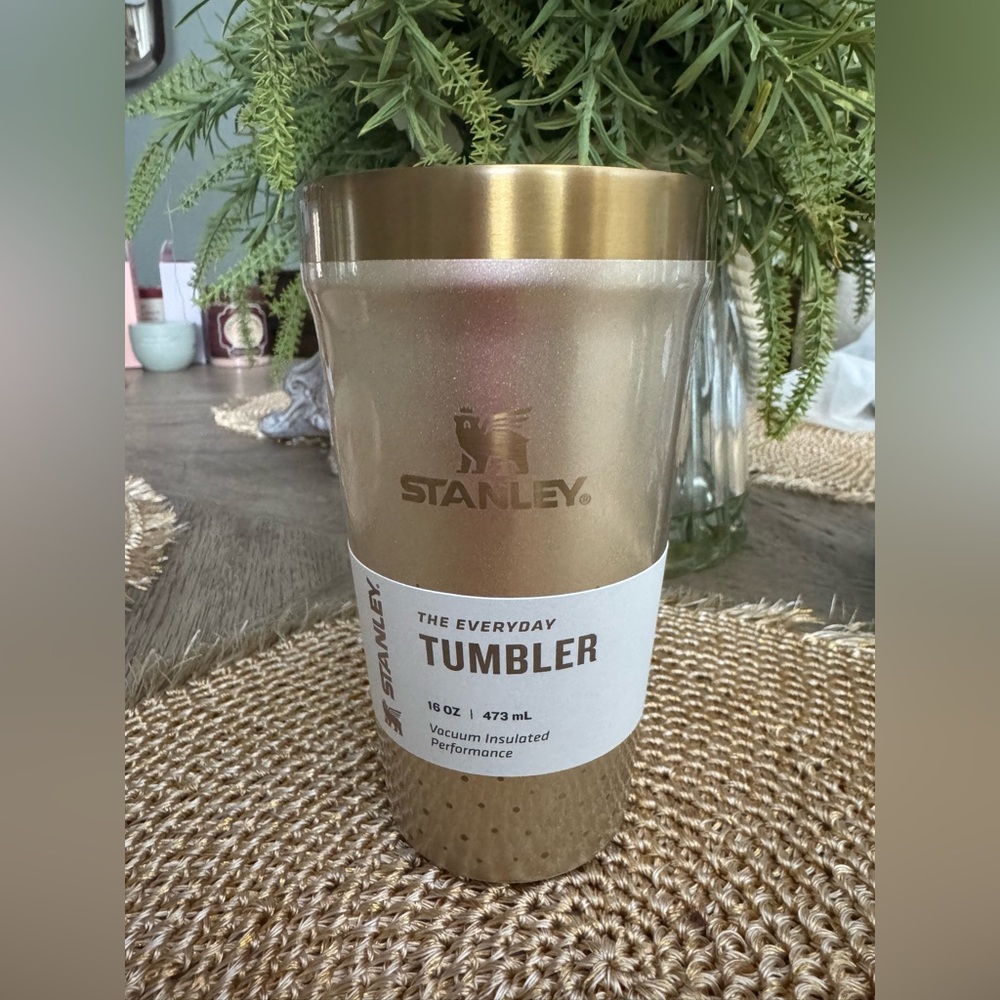 🌟 Stanley LIMITED EDITION Gorgeous Metallic Shimmering Prosecco Tumbler Sold Out